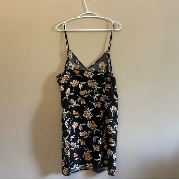 4/$20➡️ Black Spaghetti Strap V-Neck Mini Dress Orange Floral Design – Size 2X - Picture 7 of 12